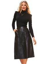 Laden Sie das Bild in den Galerie-Viewer, Damen Echtes Leder Roter Minirock Clubwear