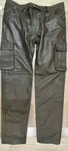 Cargar imagen en el visor de la galería, Men's Brown Genuine Leather Cargo trouser pants