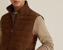 Cargar imagen en el visor de la galería, Brown Suede Gilet