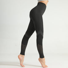 Load image into Gallery viewer, Seamless knit yoga pants
