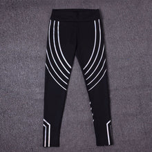 Load image into Gallery viewer, European beauty fitness yoga pants laser printing slim slimming sports leggings
