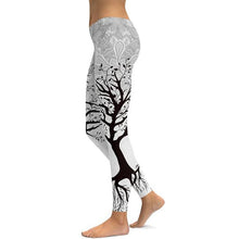 Laden Sie das Bild in den Galerie-Viewer, Printed yoga trousers
