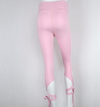 Laden Sie das Bild in den Galerie-Viewer, Bad Kitty Ballerina Leggings
