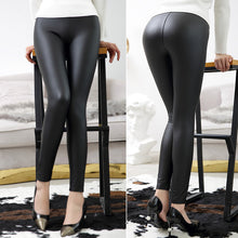 Laden Sie das Bild in den Galerie-Viewer, High Waist Leather Leggings
