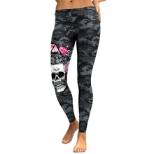 Afbeelding in Gallery-weergave laden, Black Camo Skull Leggings
