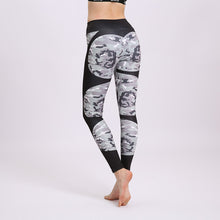 Load image into Gallery viewer, Print patchwork yoga leggings
