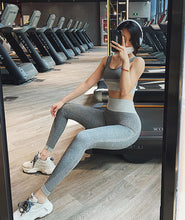 Laden Sie das Bild in den Galerie-Viewer, High waist seamless fitness yoga pants
