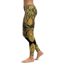 Laden Sie das Bild in den Galerie-Viewer, Printed yoga trousers
