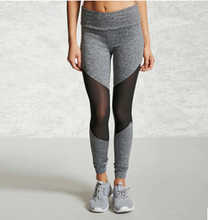 Laden Sie das Bild in den Galerie-Viewer, Mesh Patchwork Stitching Yoga Fitness Leggings
