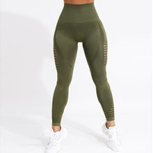 Laden Sie das Bild in den Galerie-Viewer, Mesh Nine Pants Yoga Pants
