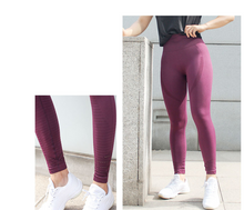 Laden Sie das Bild in den Galerie-Viewer, New yoga pants women tight elastic high waist running peach hip fitness pants sports suit pants
