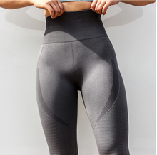 Laden Sie das Bild in den Galerie-Viewer, New yoga pants women tight elastic high waist running peach hip fitness pants sports suit pants
