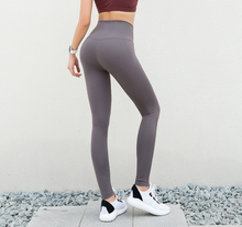 Cargar imagen en el visor de la galería, 2021 new quick-drying hip stitching yoga pants female peach hip running sports tights yoga clothes fitness pants
