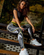 Carica l&#39;immagine nel visualizzatore di Gallery, Printed yoga pants
