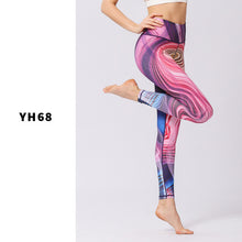 Laden Sie das Bild in den Galerie-Viewer, Printed sports leggings
