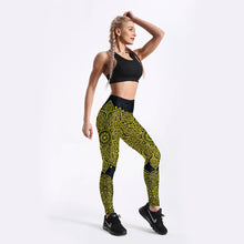 Laden Sie das Bild in den Galerie-Viewer, Yellow Gold Mandala Yoga/Workout Leggings
