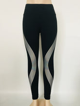 Laden Sie das Bild in den Galerie-Viewer, Reflective Leggings Glow in the Dark Night Light Laser Stripes Fitness Yoga Pants Tights Tracksuit Women
