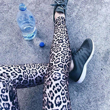 Carica l&#39;immagine nel visualizzatore di Gallery, Leopard Print Pants Sexy Push Up Leggings Women High Waist Trousers Fashion Sexy Workout Polyester fitness trousers Activewear
