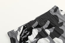 Laden Sie das Bild in den Galerie-Viewer, Camouflage Printed Grey Casual Legging Pants
