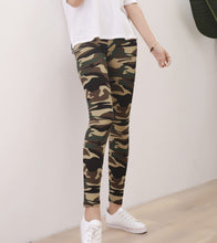 Load image into Gallery viewer, Brushed Cotton Print Camouflage Outerwear Leggings
