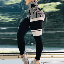 Laden Sie das Bild in den Galerie-Viewer, Yoga Sports Leggings
