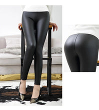 Indlæs billede til gallerivisning High Waist Leather Leggings
