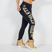 Laden Sie das Bild in den Galerie-Viewer, Gold lettered offset sports pants
