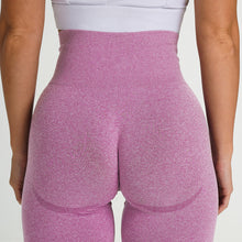 Cargar imagen en el visor de la galería, Fitness Seamless Knitted Hip Buttocks Moisture Wicking Leggings
