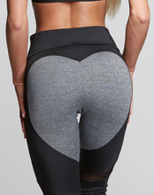 Laden Sie das Bild in den Galerie-Viewer, Heart Push Up Leggings Workout
