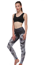 Laden Sie das Bild in den Galerie-Viewer, Octopants Leggings
