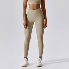 Cargar imagen en el visor de la galería, Threaded European And American Tight Yoga Pants For Outer Wear
