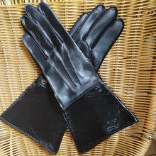 Load image into Gallery viewer, Mens Leather gloves Touch Screen Luxury Unlined Genuine Leather Long Sleeve Moto Gloves
