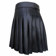 Cargar imagen en el visor de la galería, Men&#39;s Black Genuine Leather Pleated Kilt
