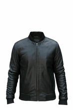 Cargar imagen en el visor de la galería, Men&#39;s Black Leather Bomber Jacket
