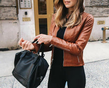 Afbeelding in Gallery-weergave laden, Ladies Tan Genuine Leather Jacket

