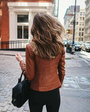 Carica l&#39;immagine nel visualizzatore di Gallery, Ladies Tan Genuine Leather Jacket
