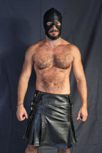 Cargar imagen en el visor de la galería, Men&#39;s Black Leather Kilt
